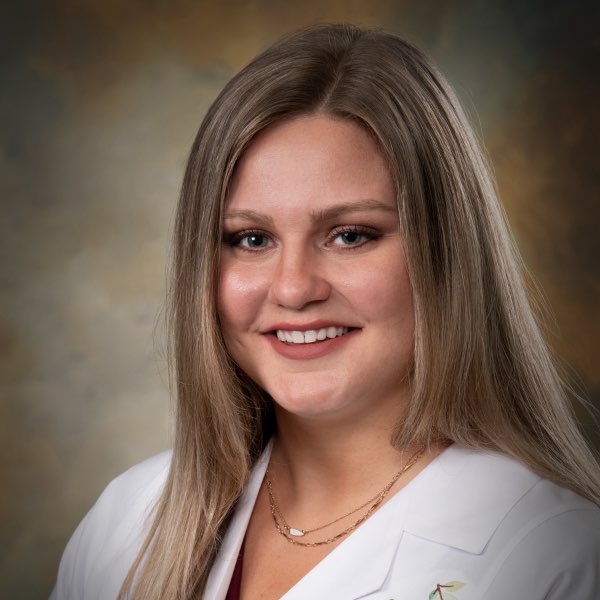 Headshot of Rachel Browne, Registered Nurse for the Center for Living Well - Epcot